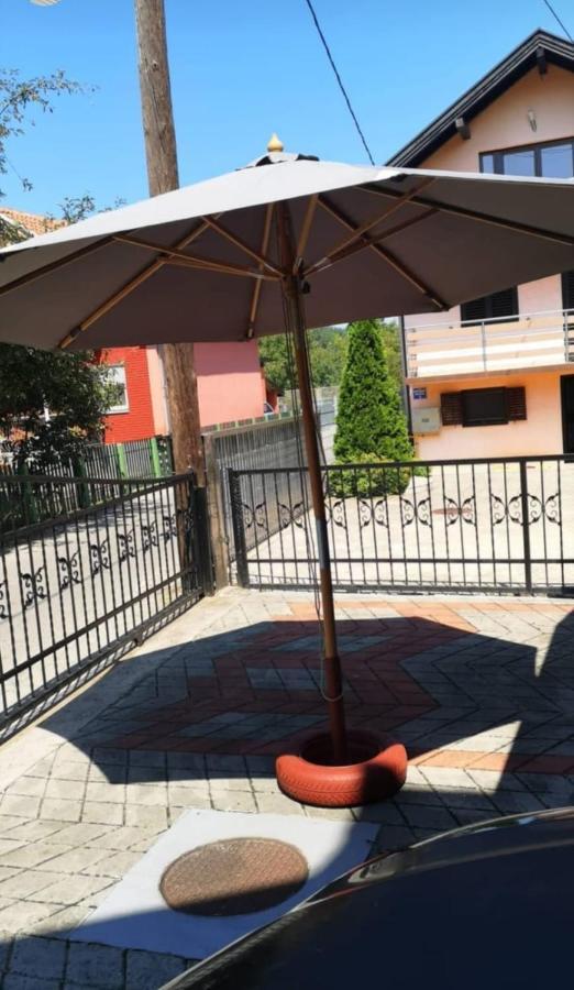 Apartamento In Pavlovic Banja Koviljača Exterior foto