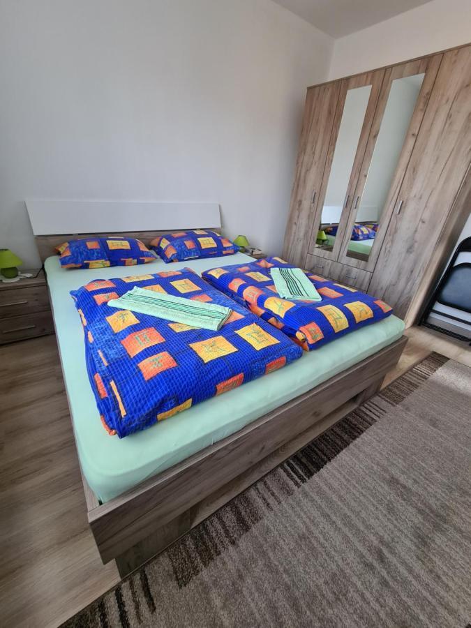 Apartamento In Pavlovic Banja Koviljača Exterior foto