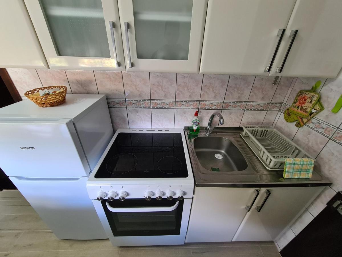 Apartamento In Pavlovic Banja Koviljača Exterior foto