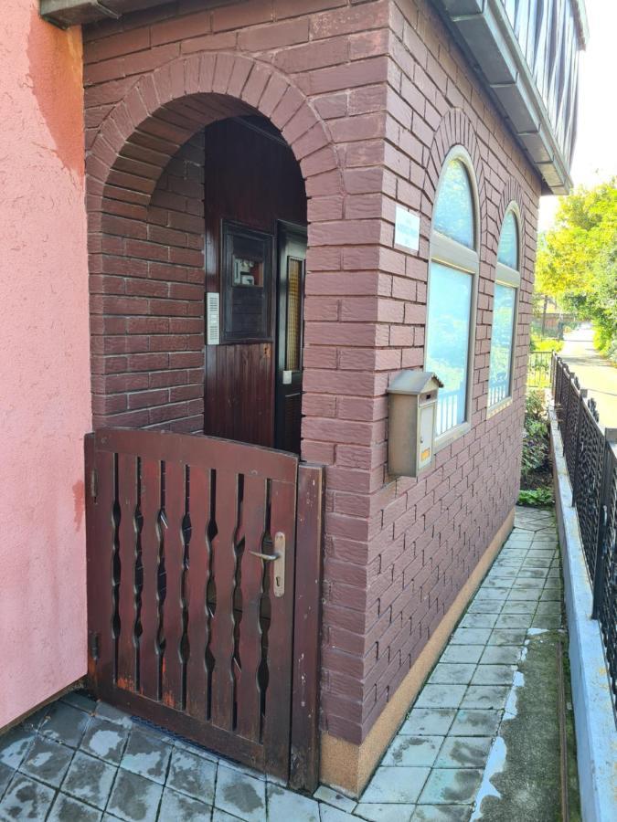 Apartamento In Pavlovic Banja Koviljača Exterior foto